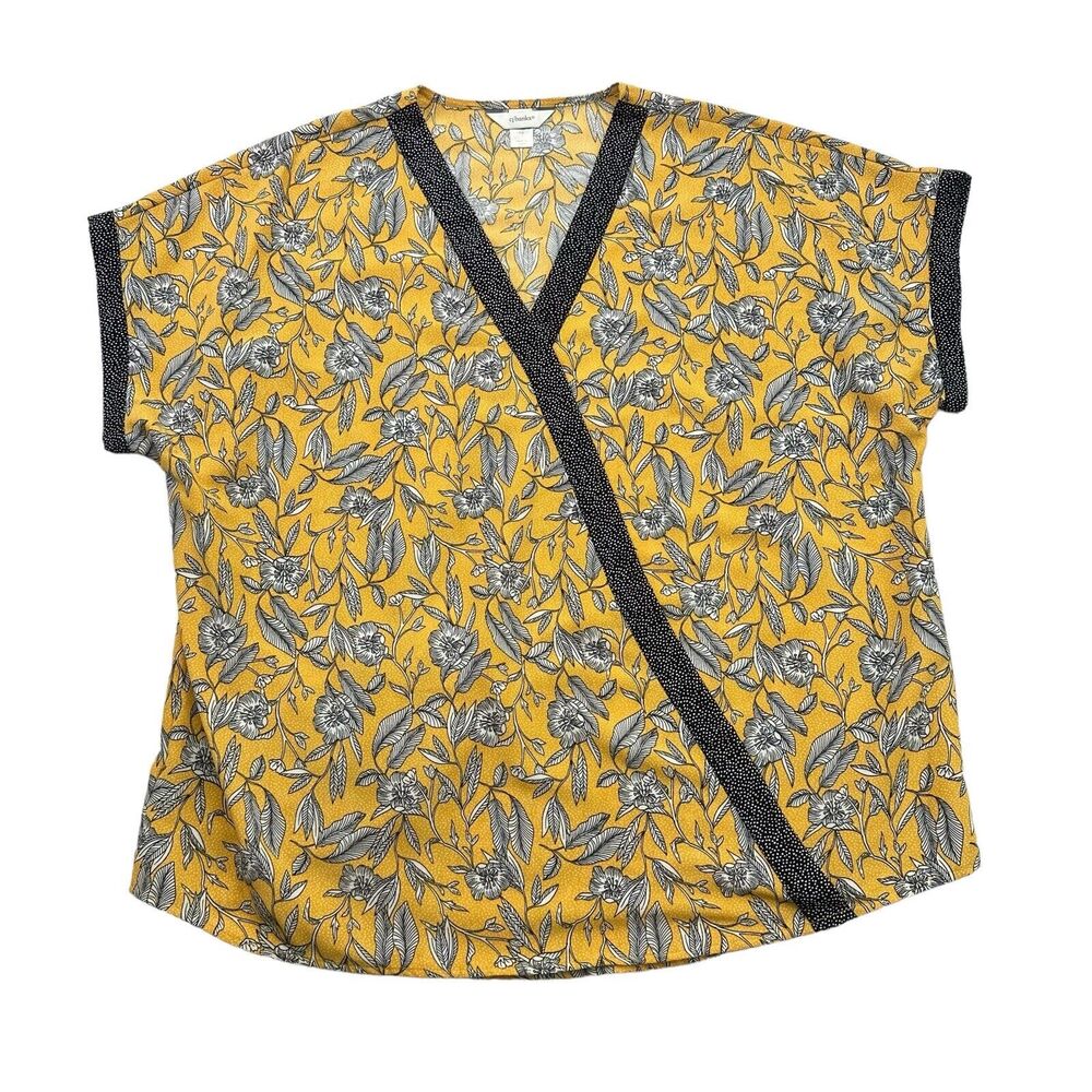 CJ BANKS Shirt Womens 1X Yellow Black White Floral V Neck Short Sleeve